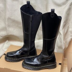 Dr Martens Amaayah Hi - Black